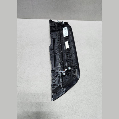 2019-2020 BMW 530e Climate Control And Audio Control Panel 7947859
