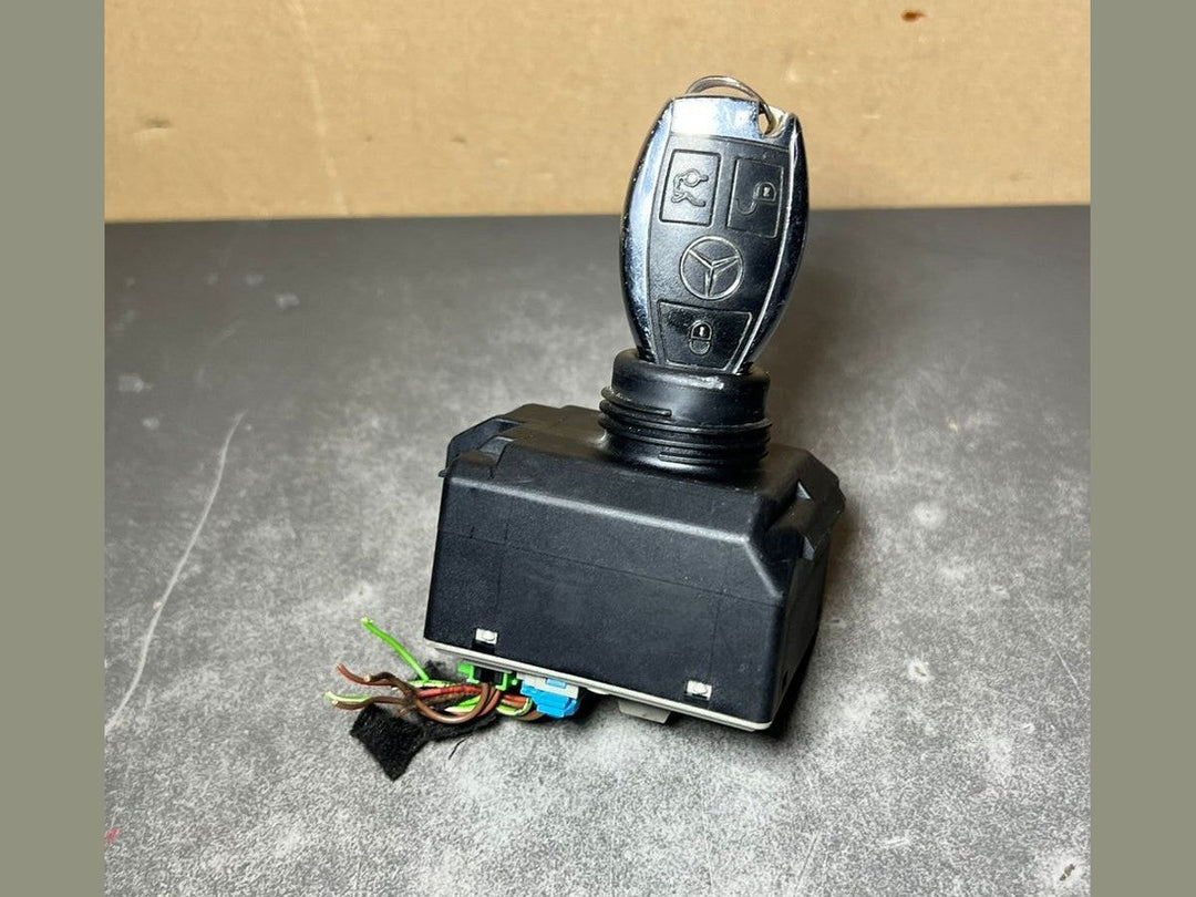 08-12 Mercedes W212 E-Class Ignition Switch Module Unit W/key A212 9055200 OEM