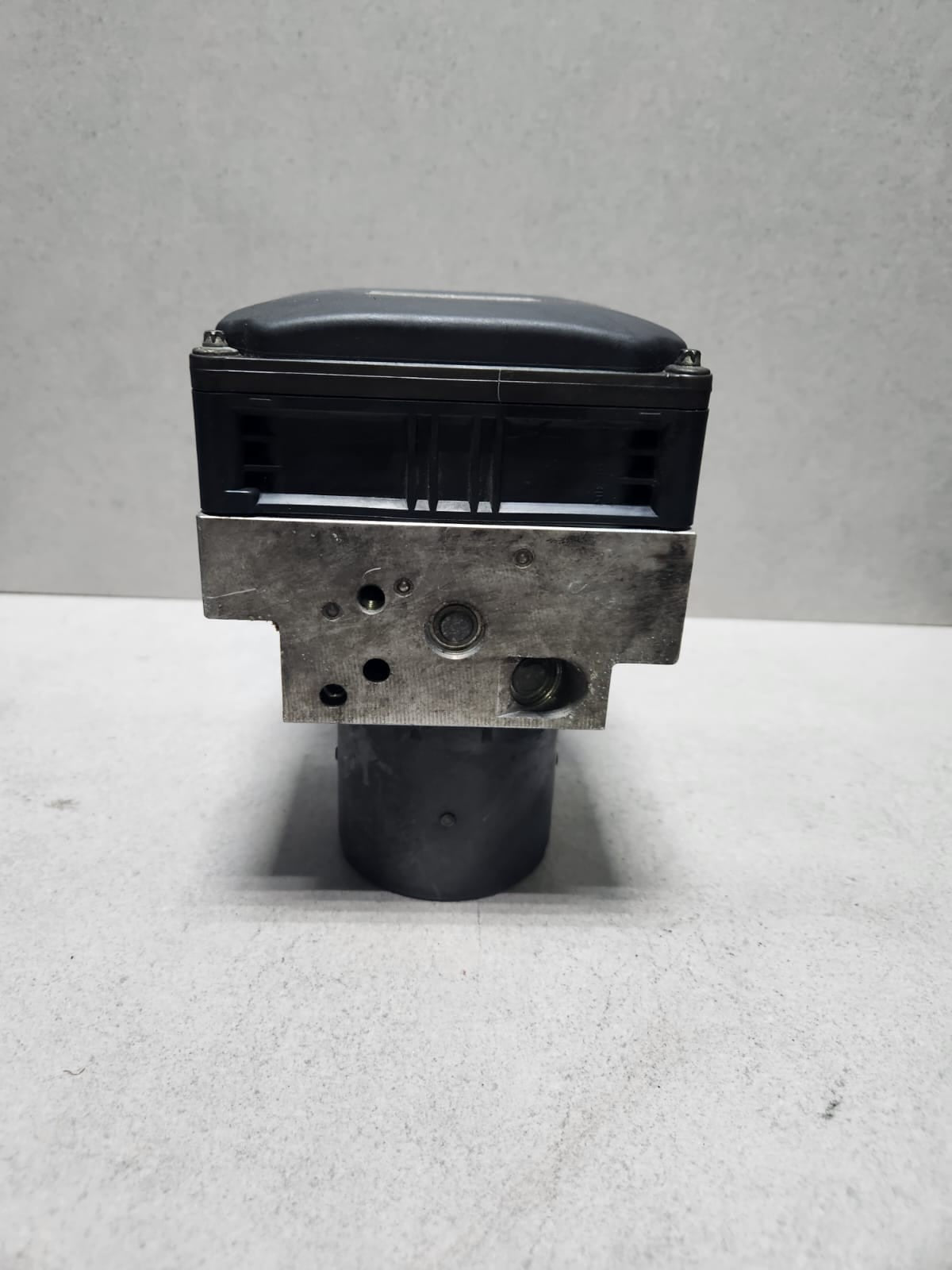 2007-2014 BMW X5 ABS Anti Lock Brake Pump Control Module 6798284 X6 E70 X5  E71