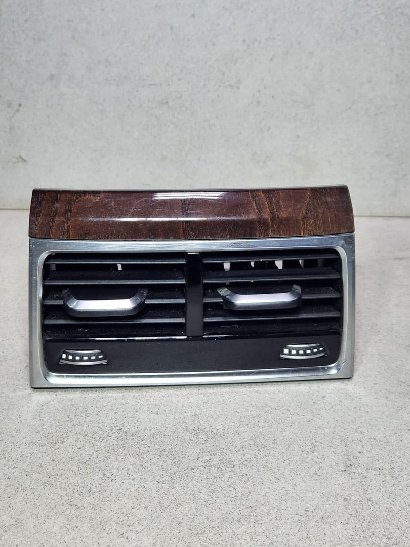 2016-2020 BMW 740i Rear Center Console Air Vent Trim Panel 930174508 740 750 G11