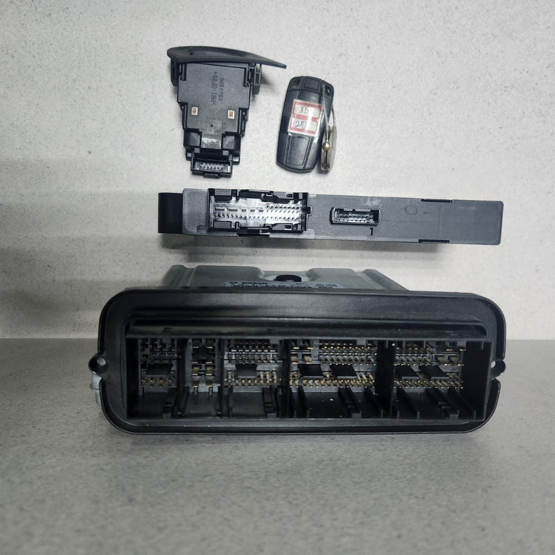 2010 BMW Engine Control Unit 8510838 X5 E70 3.0D Diesel ECU SET 2010-2013