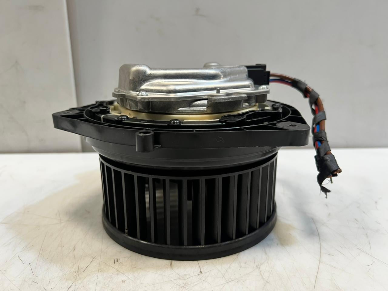 2019 BMW X1 3 Series X4 G20 G21 G02 X3 G01 Heater Blower Motor T38258B OEM