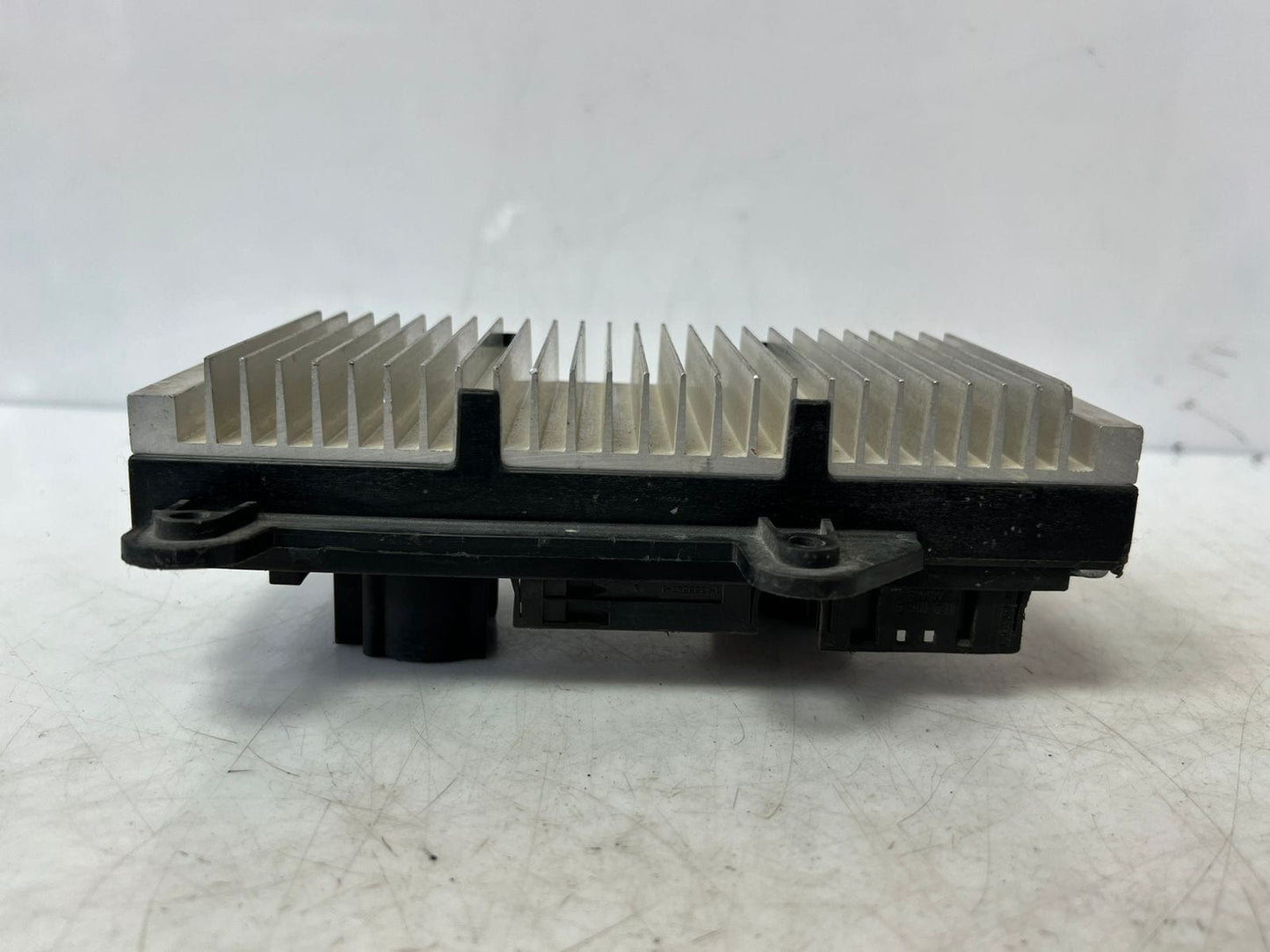 2004 BMW 7' E65 E66 745i 745li 760i Body Power Control Module 6953995 OEM