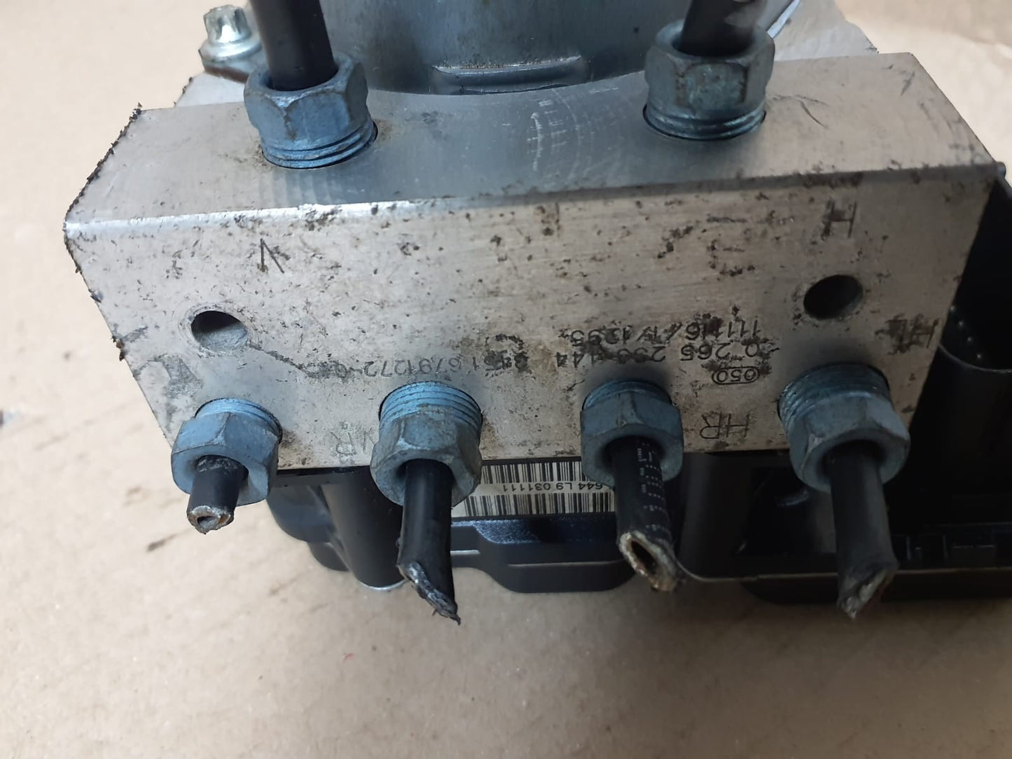 2010-2012 BMW X1 E84 2.0L Pre-LCI ABS Pump CONTROL UNIT 6850226-01 OEM
