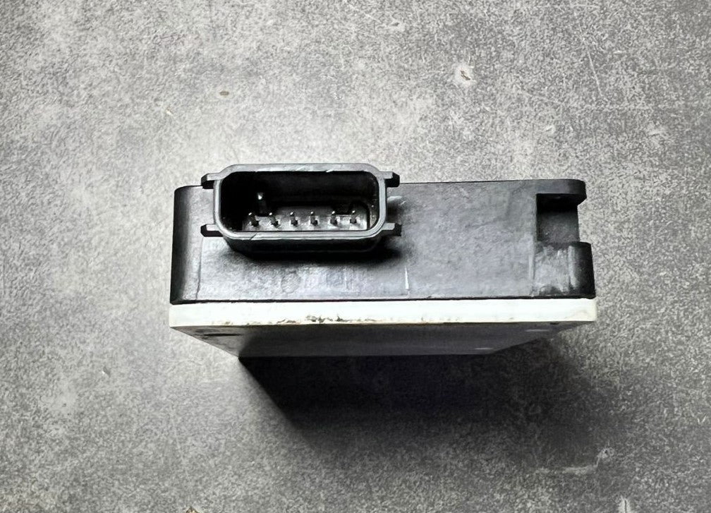 Mercedes W205 W222 Bumper Blind Spot Radar Distance Sensor Module A000 9055701