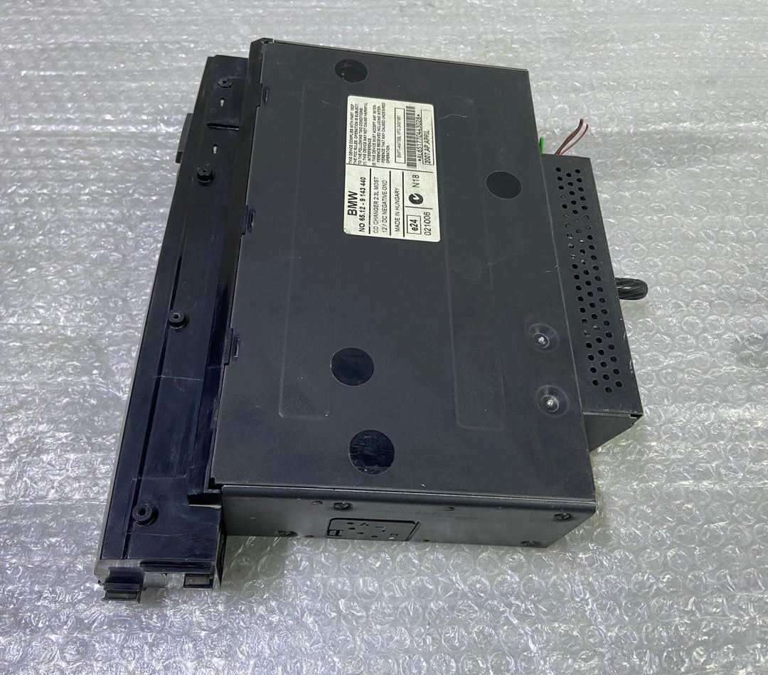 OEM BMW E65 E66 E67 7 SERIES CD CHANGER 9143440