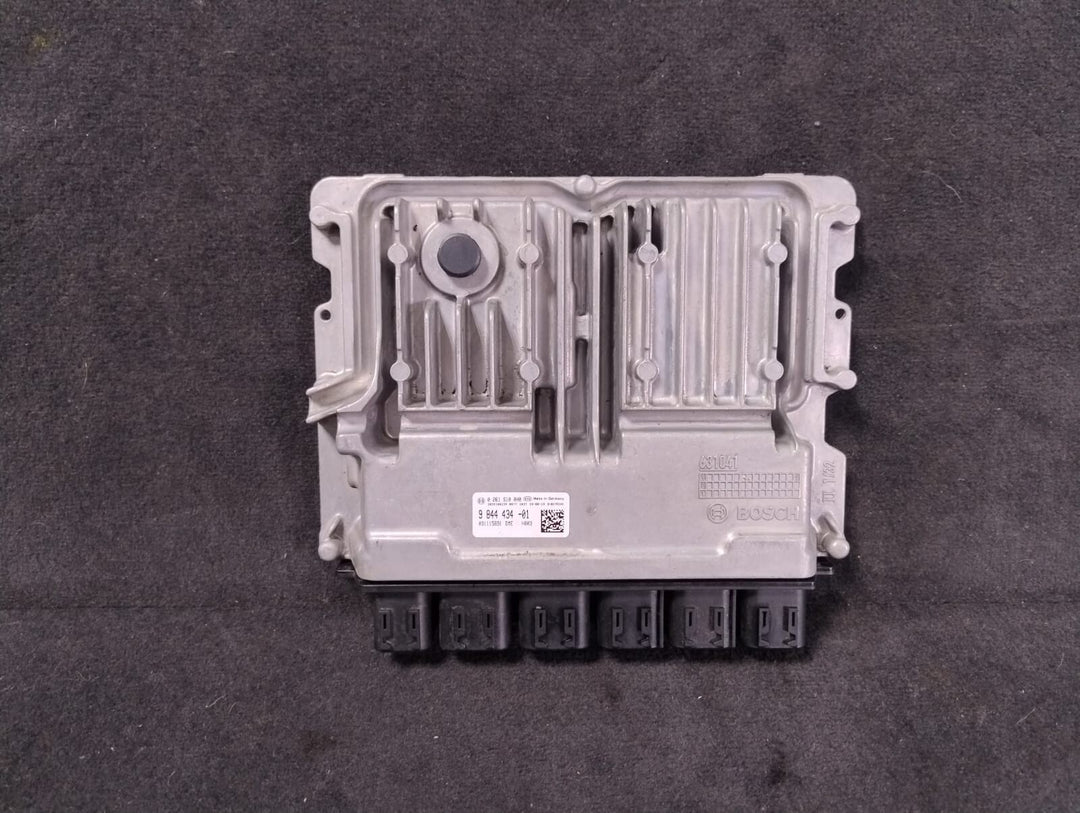 BMW 330I 530I G20 OEM B46 B48 ENGINE CONTROL UNIT ONLY 4ZYL ECU DME 9844434