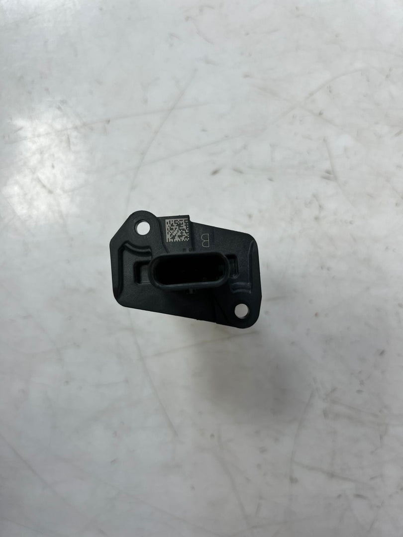 2017-2020 BMW 230i X3 X5 F22 F3X G30 G12 G01 G02 Mass Air Flow Sensor 8605565