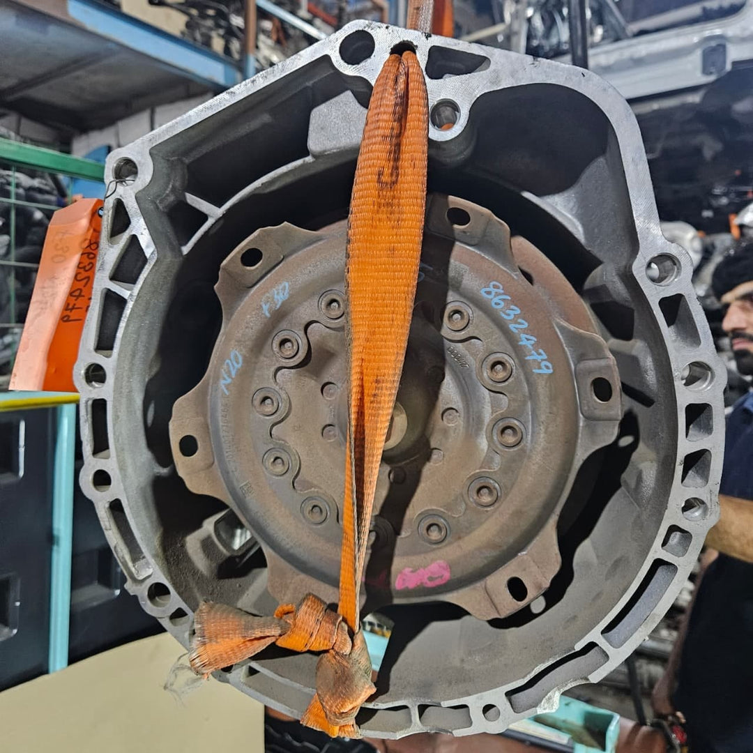 2012-2015 BMW F30 320i N20 Automatic Gearbox 8HP-45 8632479