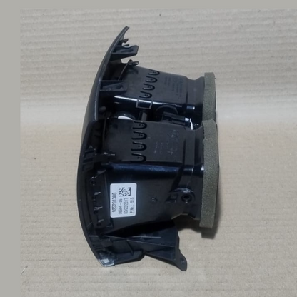 BMW F15 X5  REAR SEAT CENTER CONSOLE AC VENT TRIM HEATER 9252013