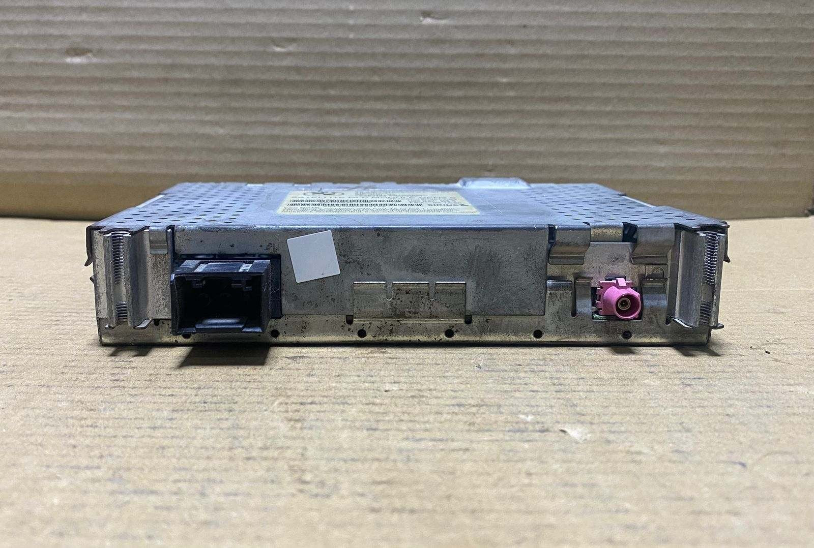 2008-2009 BMW 3-Series E90, 5-Series E60 E61, and X5 E70  328i Satellite Radio C