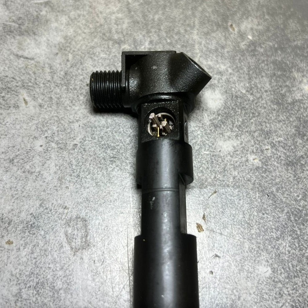 Genuine Mercedes W212 W164 Fuel Injector Sprinter OM651 A651 0700587 Oem Diesel