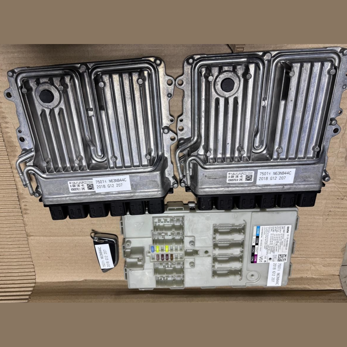 BMW 750li N63NB44C 2018 G12 ENGINE CONTROL UNIT COMPLETE SET + KEY  - 8680196