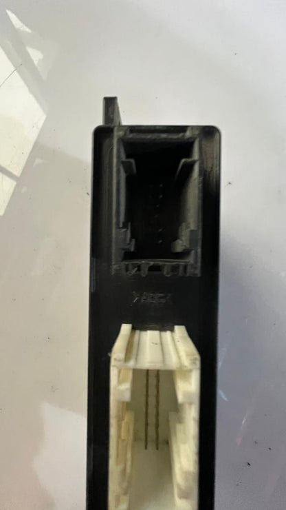 2001-2003 BMW 525i Door Control Module 6904245- E39 5-Series including 525i, 530