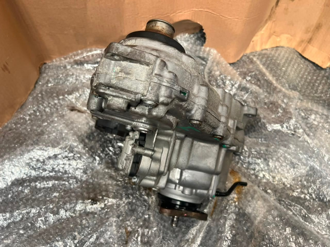 2011 BMW X3 F25 xDrive N55 ATC450 DRISTRIBUTOR Transfer Case 7619776 OEM