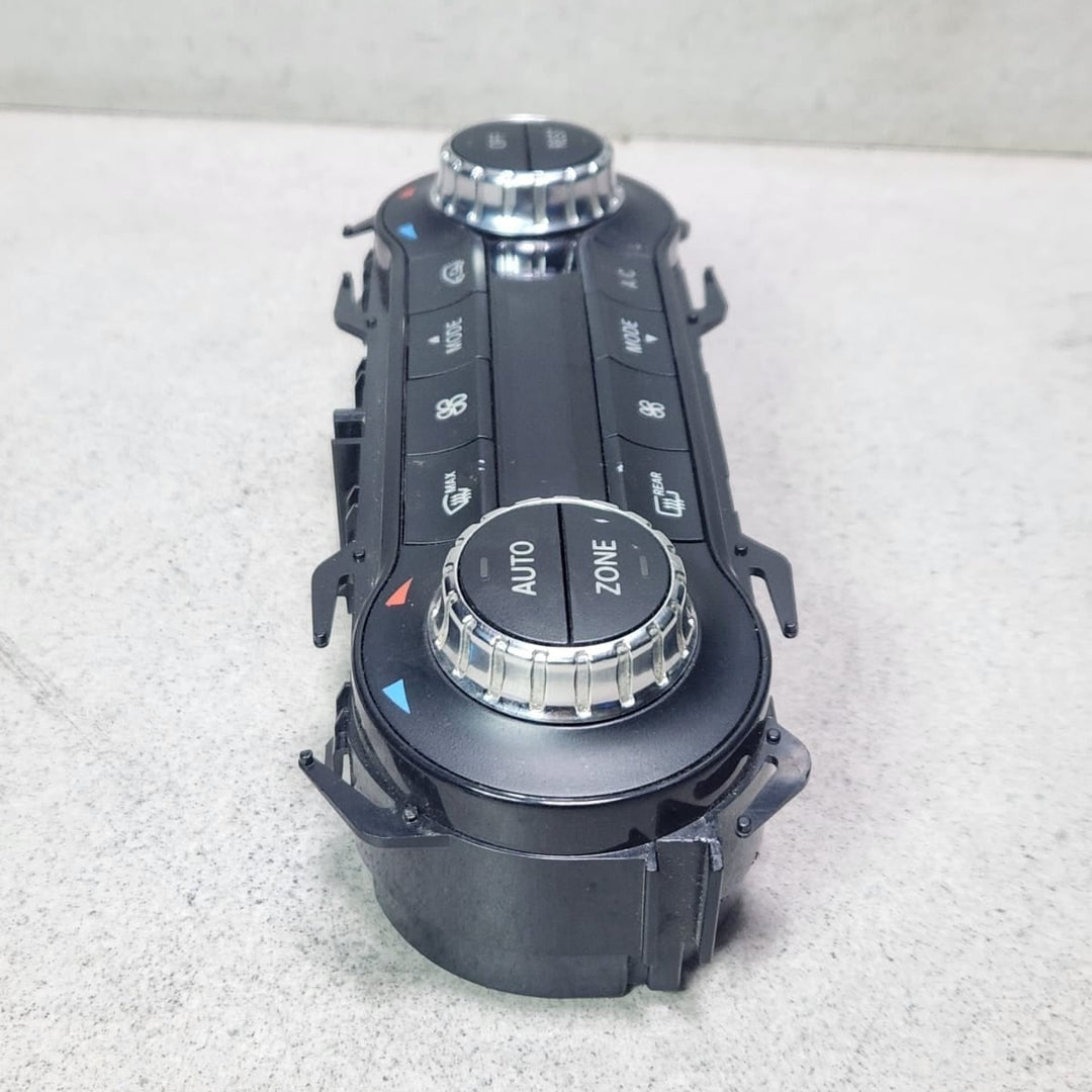 Mercedes-Benz GLA Climate Control Panel A2469003816 A-Class W176 and GLA W156