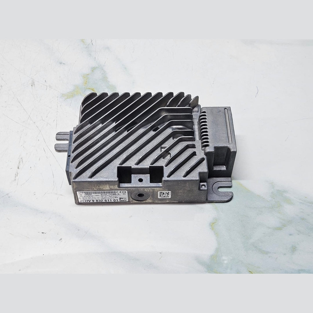 OEM BMW G05 G06 G07 8 G14 G15 Amplifier Module Amplifier BOOSTER ALEV3 9832611