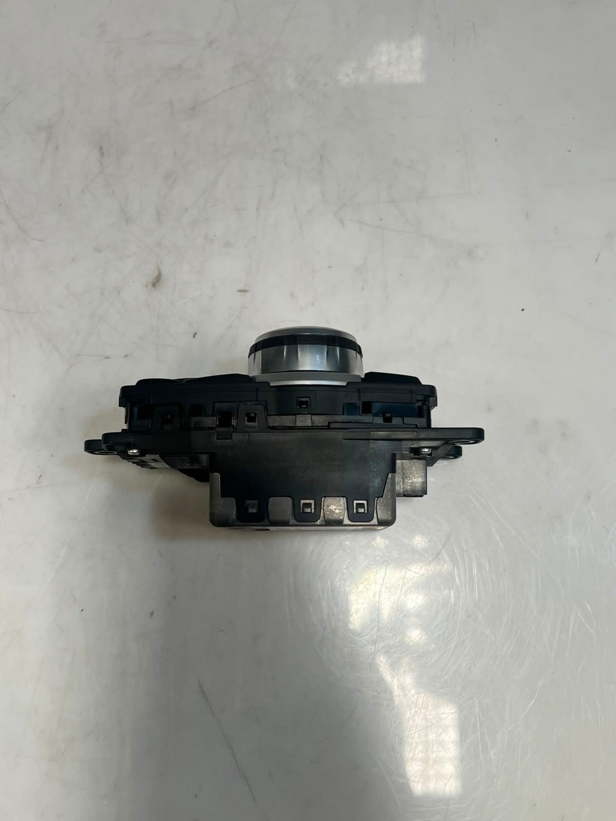 BMW F20, F21, F30, F31, F34, F10, F11, F25 Idrive MEDIA Controller 9267956 OEM