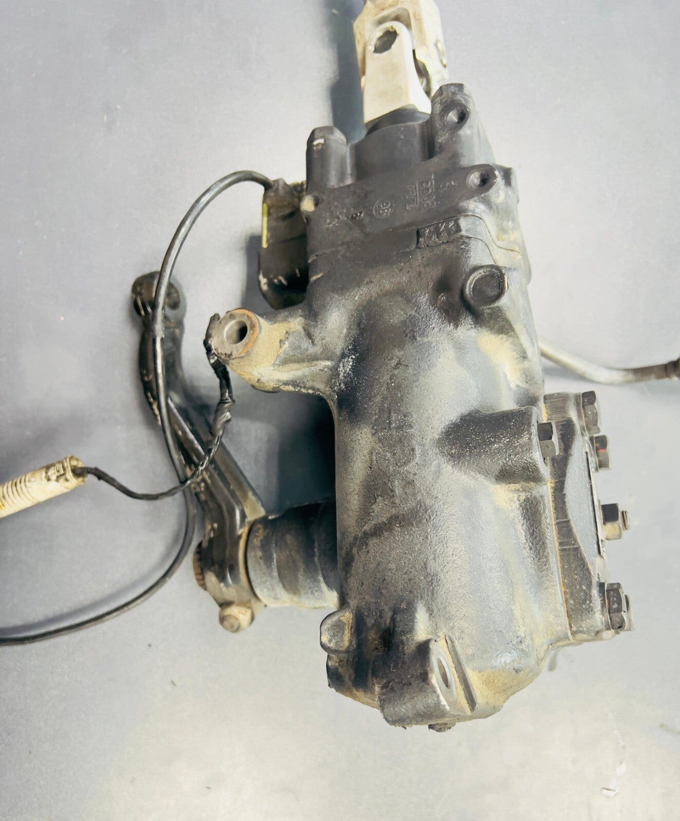 BMW 535 540 740 730/ E34 E32 RIGHT HAND V8 STEERING RACK ZF 8074991, 8074102