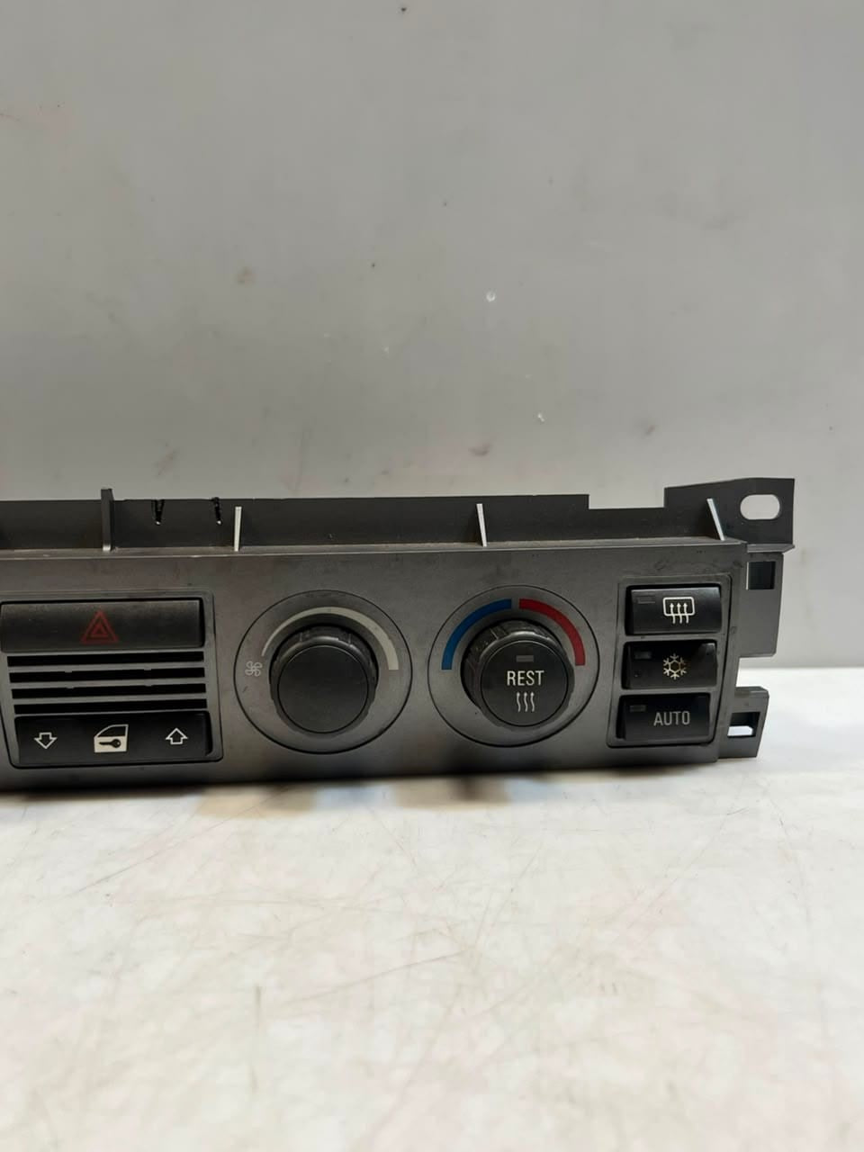 2003 BMW 745i E65 E66 E67 AIR CONDITIONING Climate Control Unit 6932149 OEM