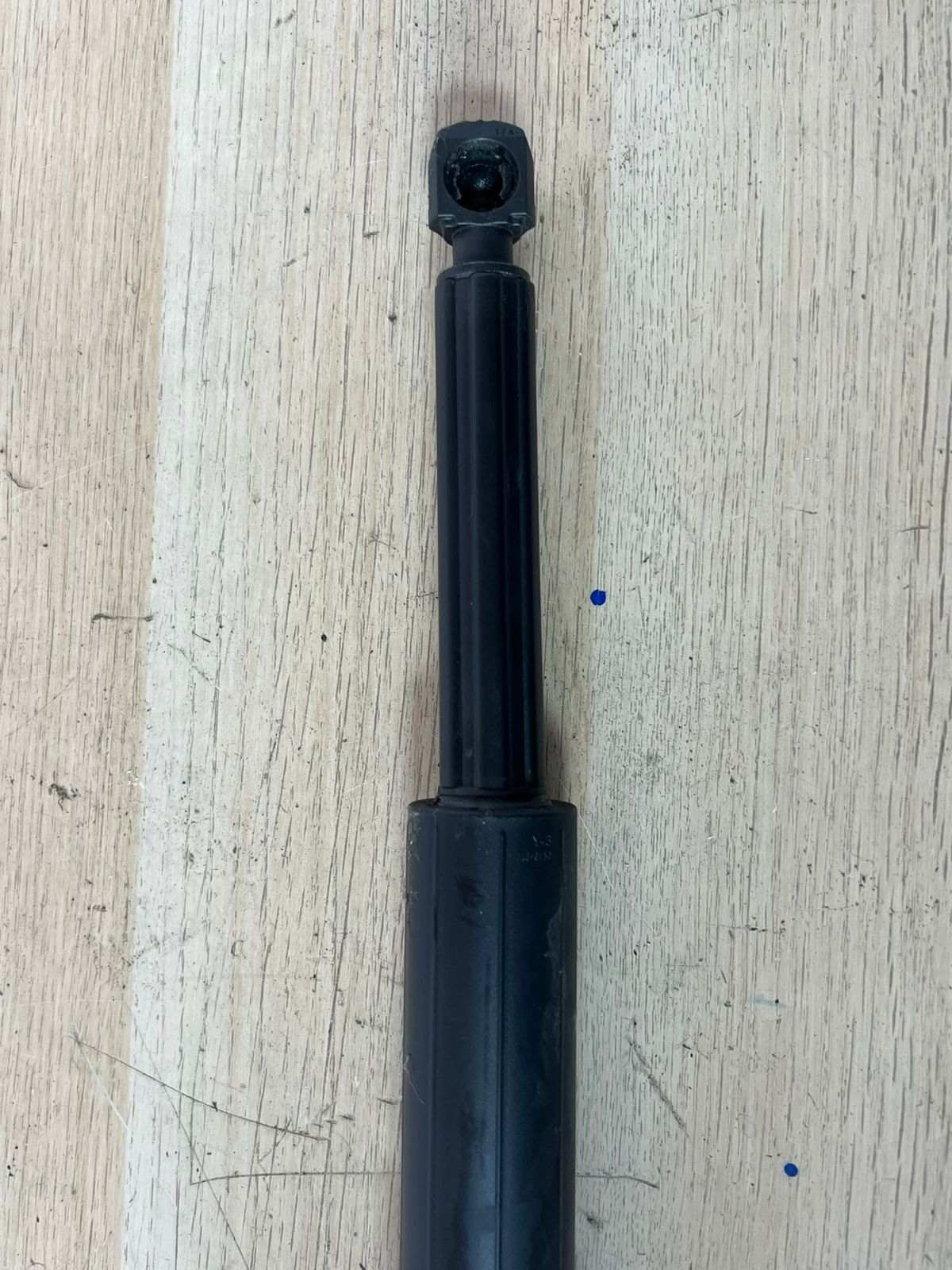 2018-2023 BMW 530e xDrive Tailgate Gas Strut 9482791 5 Series G31 Right SIDE