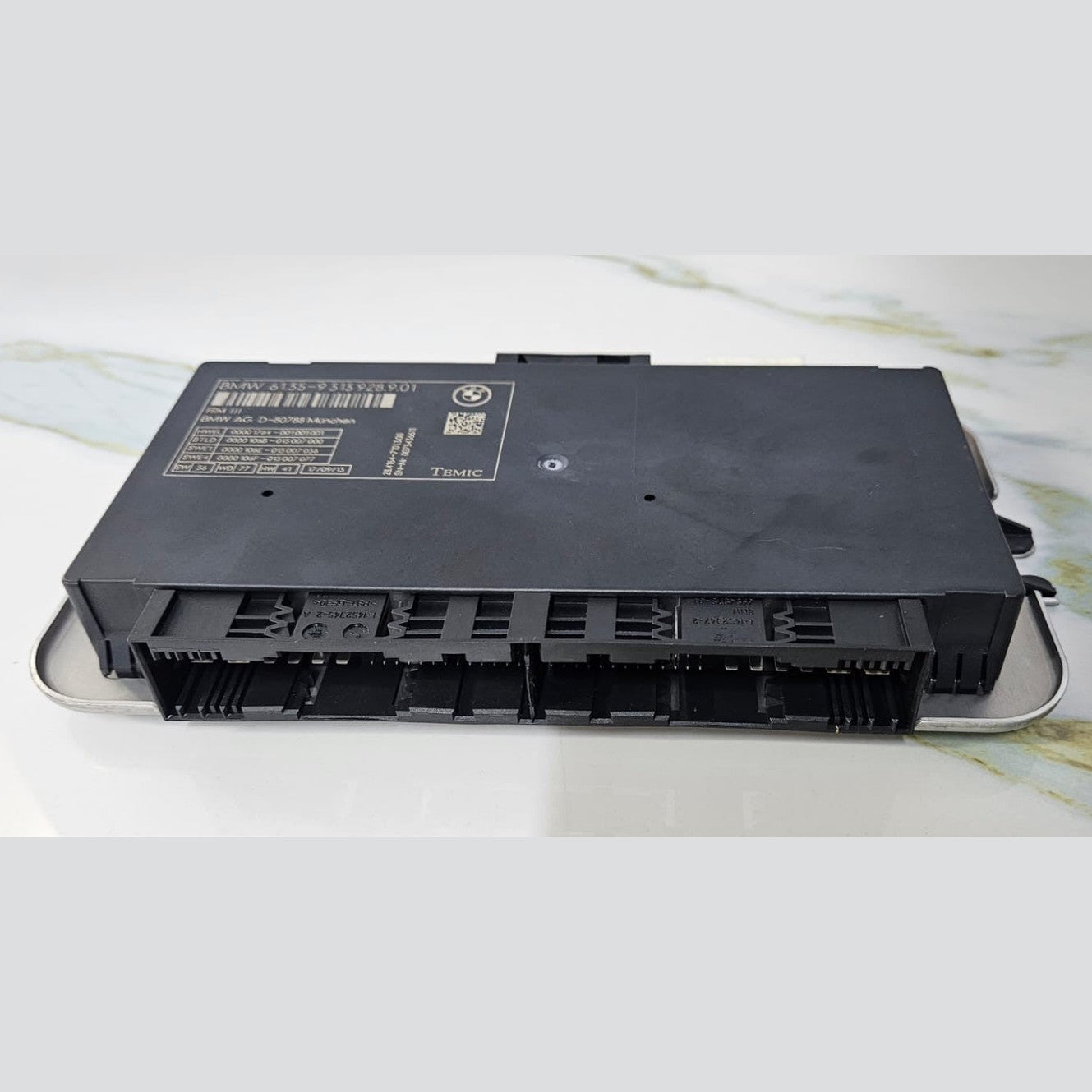 OEM 09-15 BMW F01 F02 F03 Temic Footwell Light Control Module 9313928