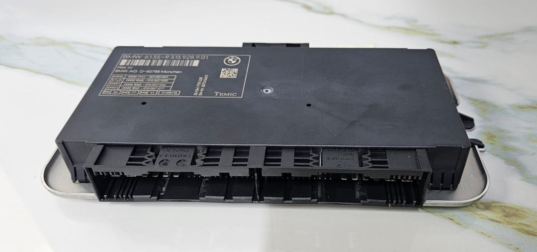 OEM 09-15 BMW F01 F02 F03 Temic Footwell Light Control Module 9313928