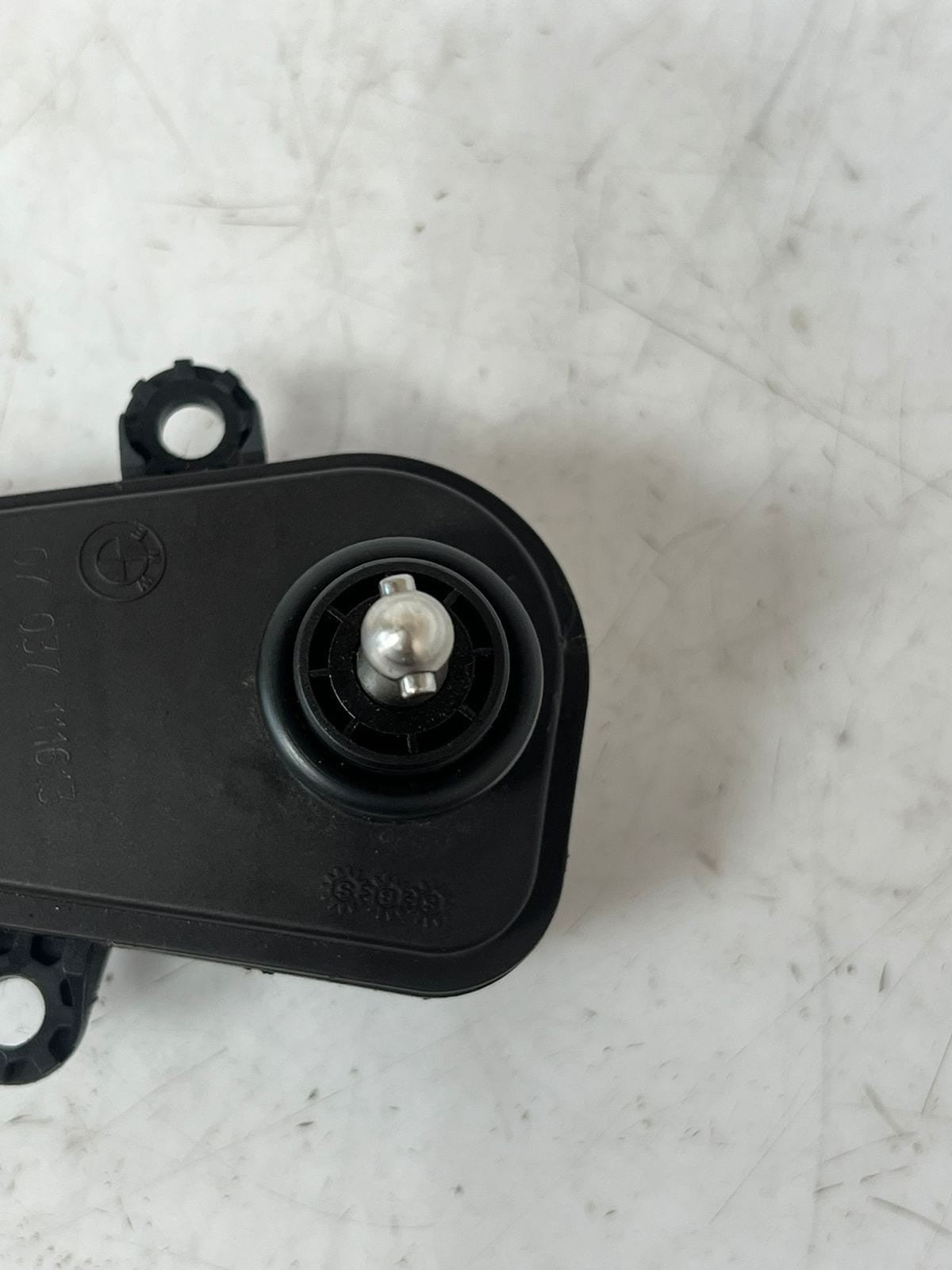 2006-2008 BMW 750Li 7' E60 E61 E70 E65 E66 E67 Intake Manifold Actuator 7537998