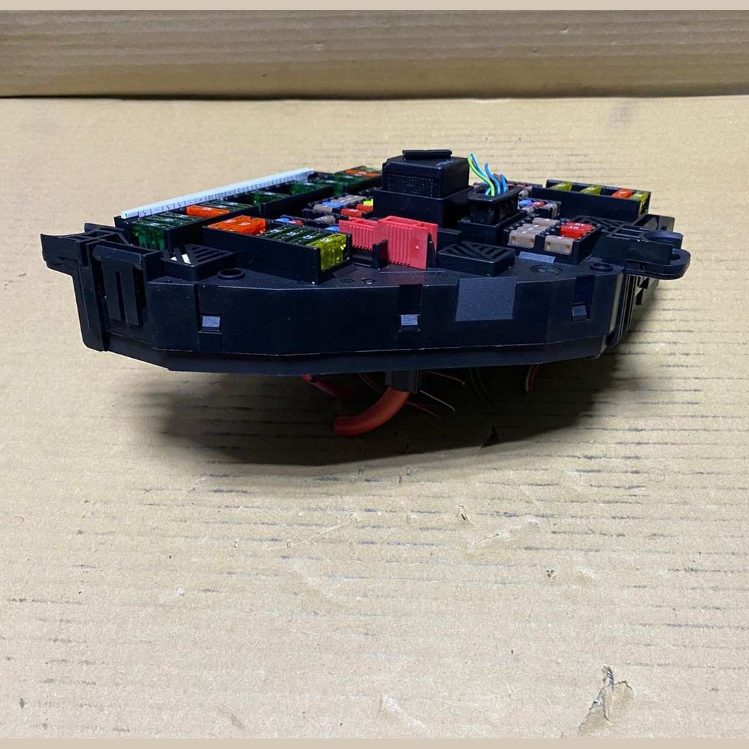 2013 BMW 750i Rear Power Distribution Fuse Box 9264924 F02