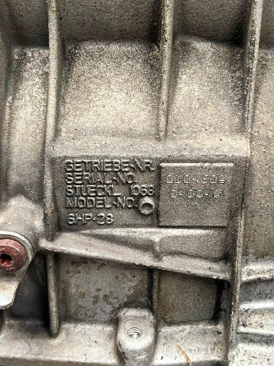2010-2016 BMW 7 Series F01 F02 730d N57 SEDAN GA6HP26Z Automatic Gearbox 7612001