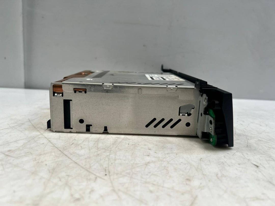 2004-2010 BMW X3 E86 E83, Z4 E85 AM/FM Radio Head Unit Cd Player 9138430 OEM