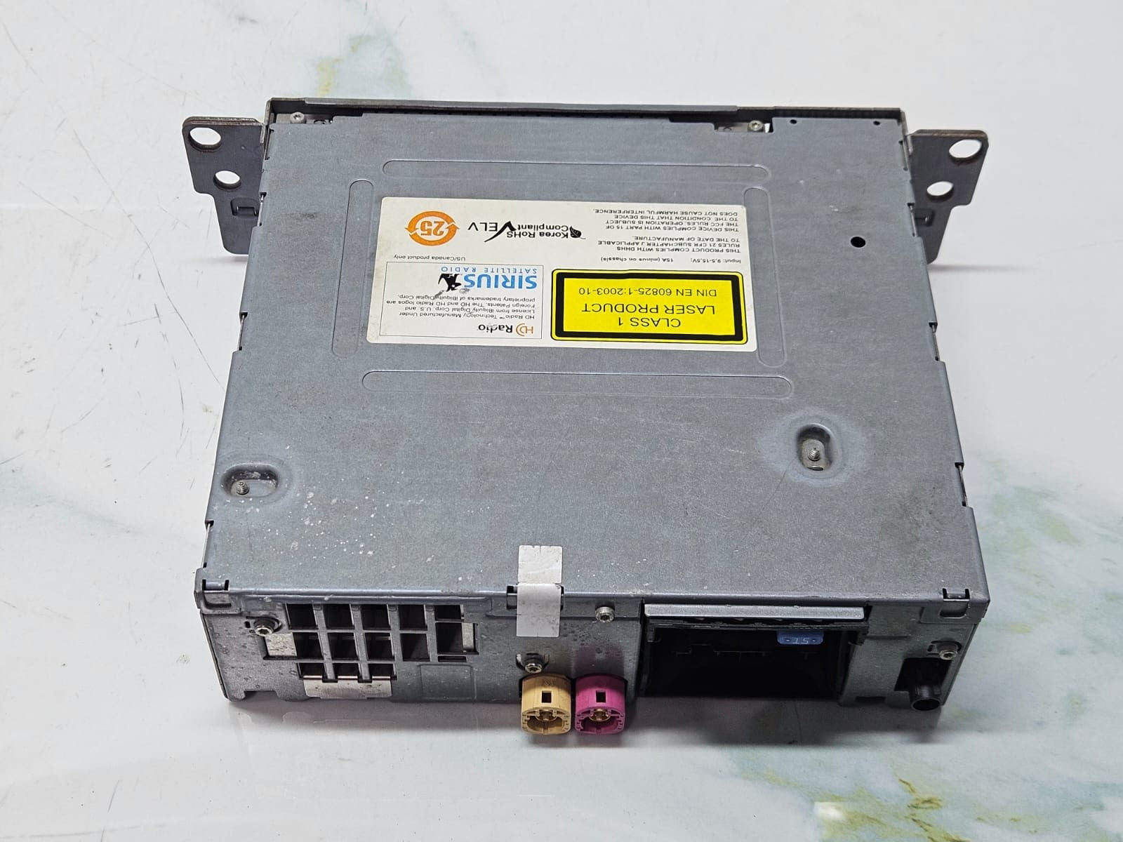 10-12 OEM BMW 5 F10 F11 HU CIC MID BUSINESS CD PLAYER SYSTEM CONTROLLER 9237202