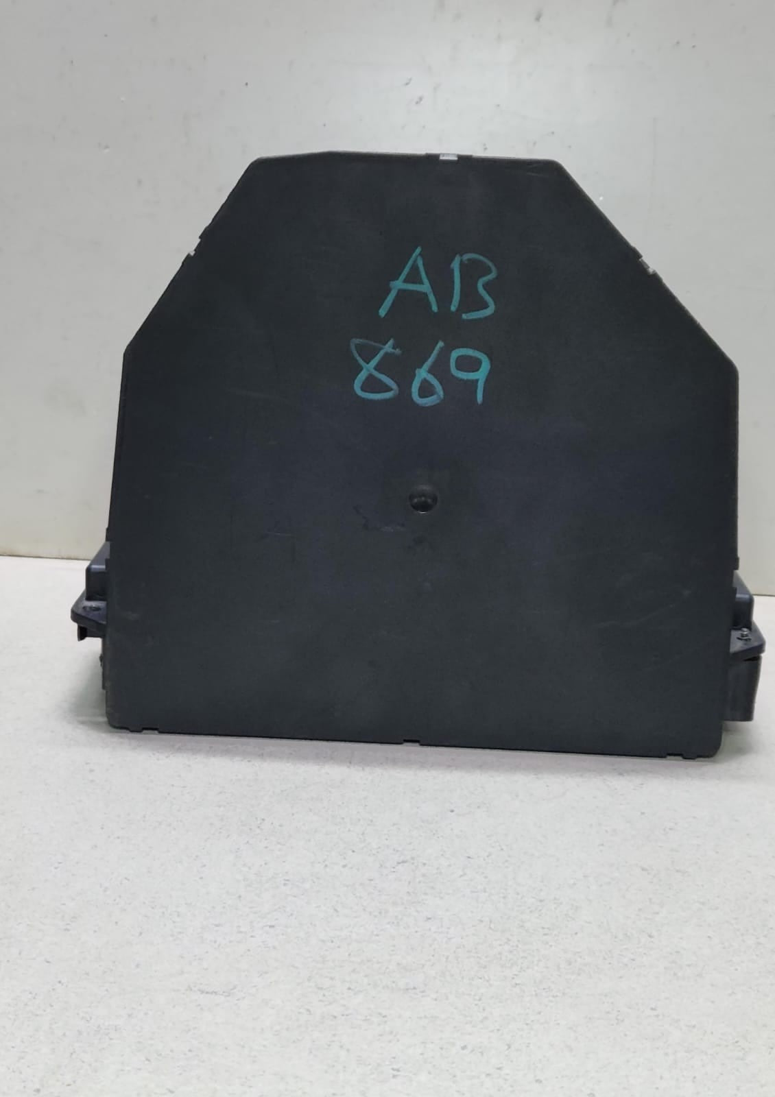 2014 Mercedes-Benz E300 Front Fuse Box Sam Control Unit A2129009025 W212 W204 