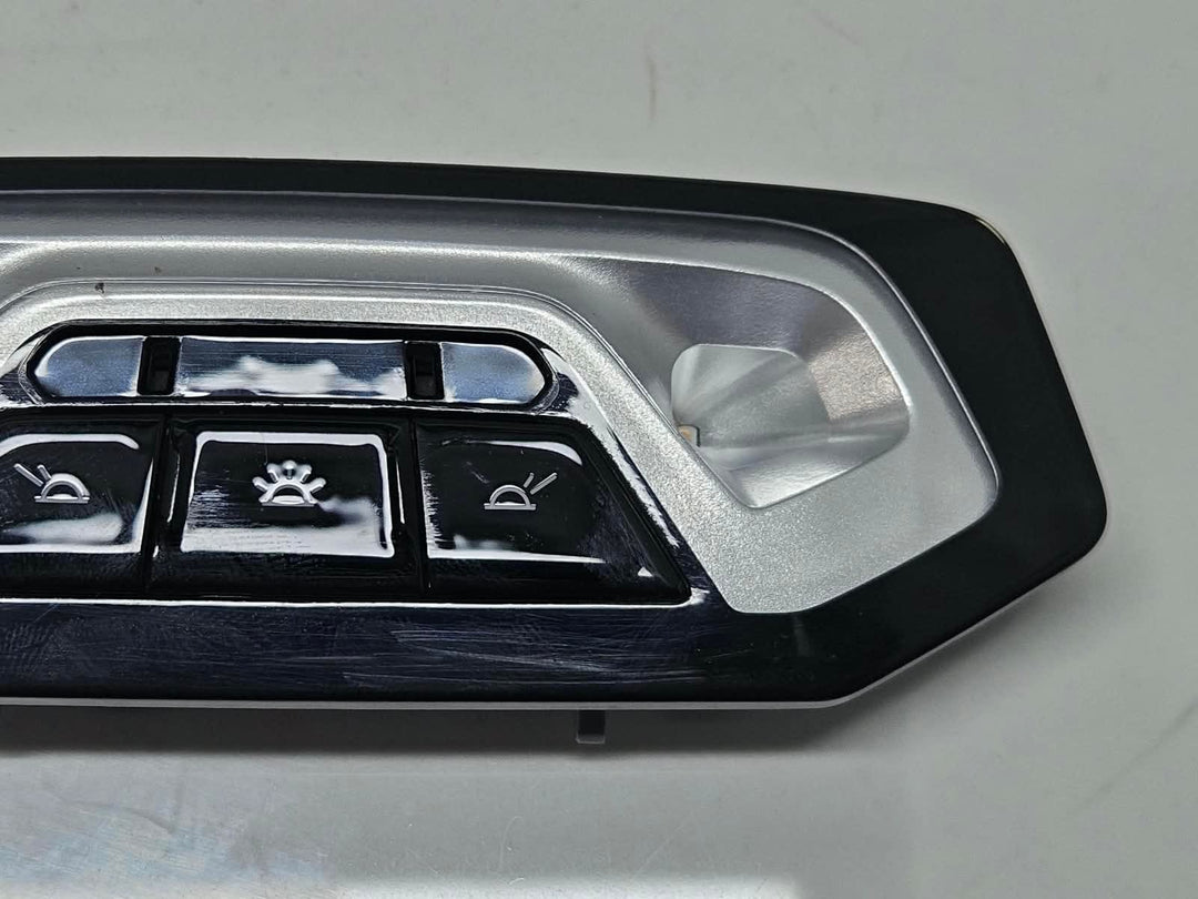 7910813-2019-2024 BMW X1 G26 Interior Dome Roof Light OEM