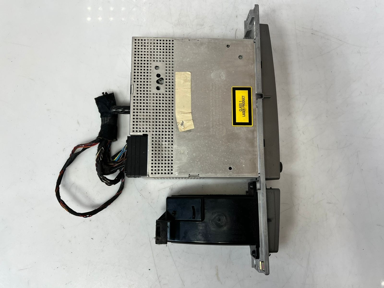 2006-2008 BMW E65 E66 E67 7' 730d 750i 750Li 760Li Radio Cd Player 6947711 OEM