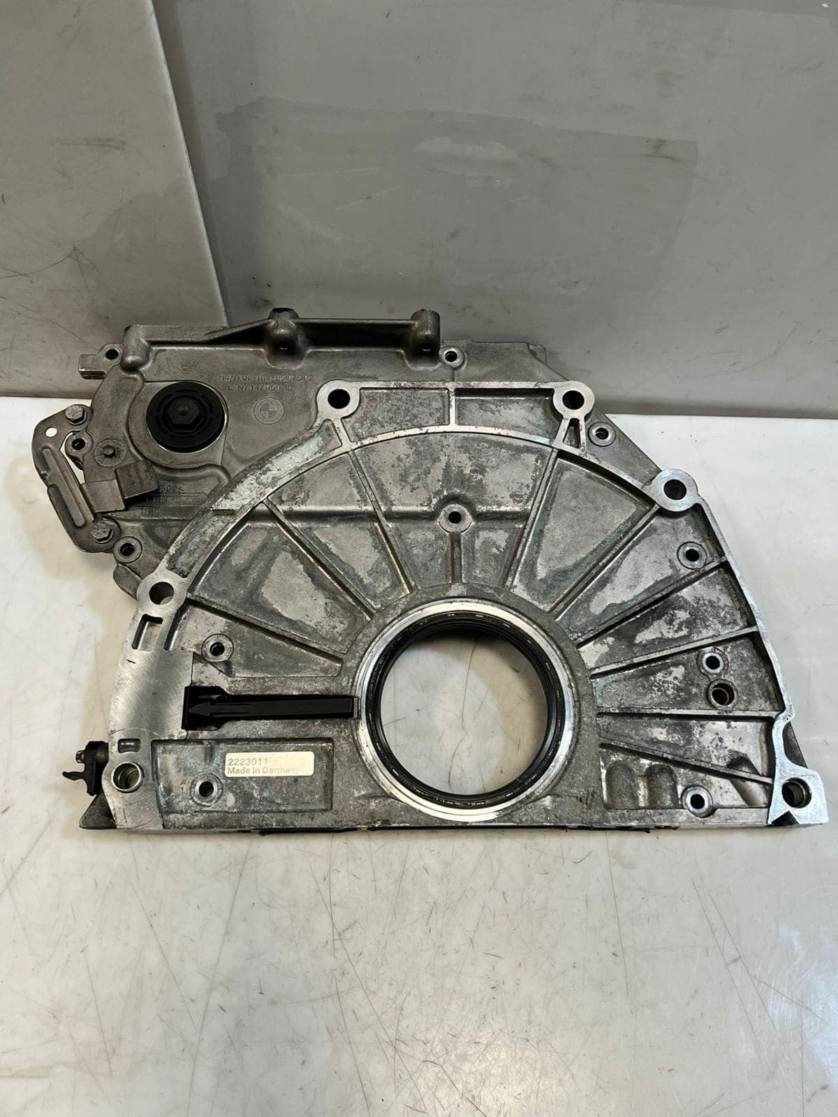 2010-2017 BMW 5 Series F30 F31 328dX N47N Engine Timing Chain Cover 8516751