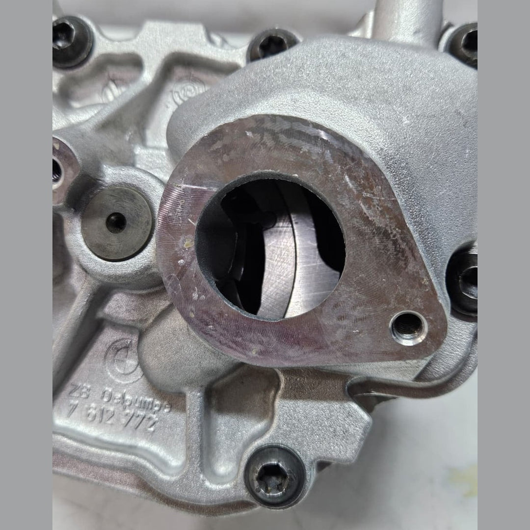 BMW 5 Series, X5, 650i, 750i, 550i N63 B44 Engine Oil Pump Brand New 7612772 OEM