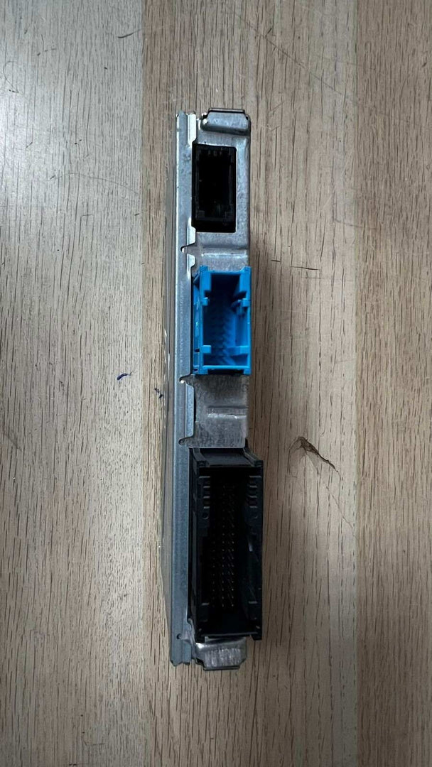 BMW Central Gateway Module 9223877 F02 F04 F06 F10 F11 F12 F18