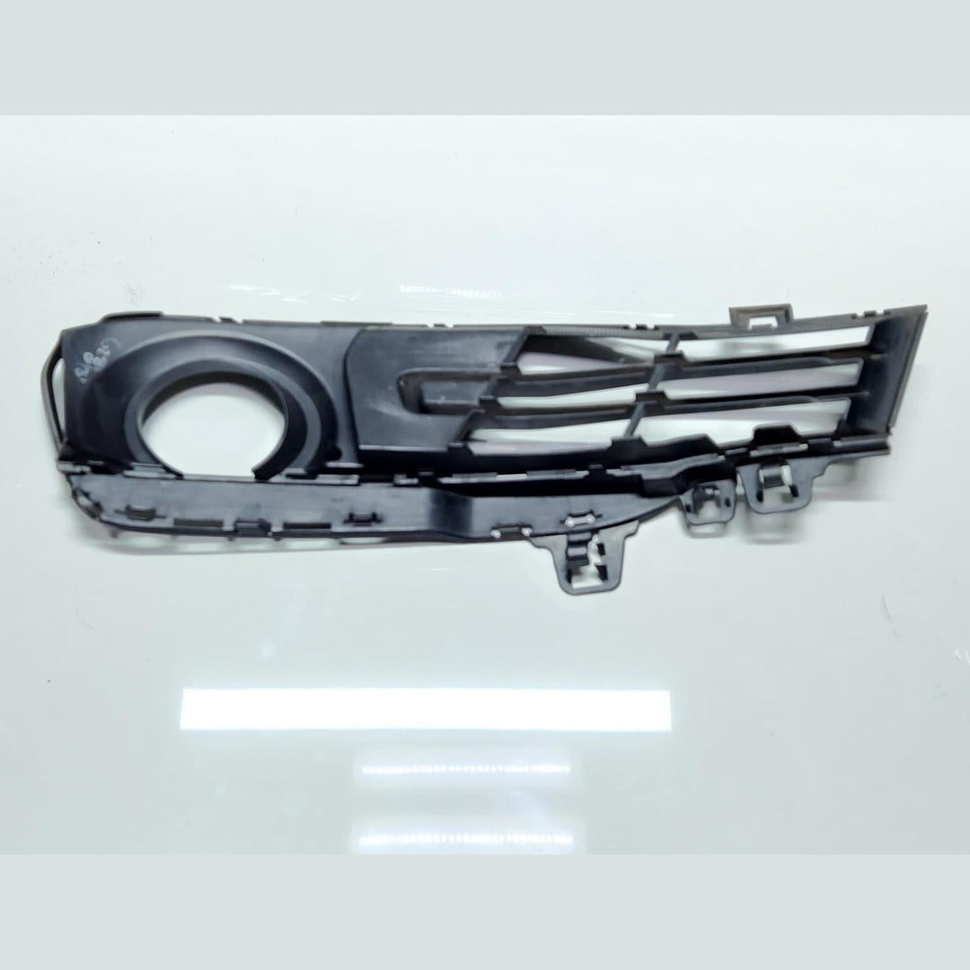2016-2018 BMW 330i Fog Light Cover 7396878 OEM 3 Series F30