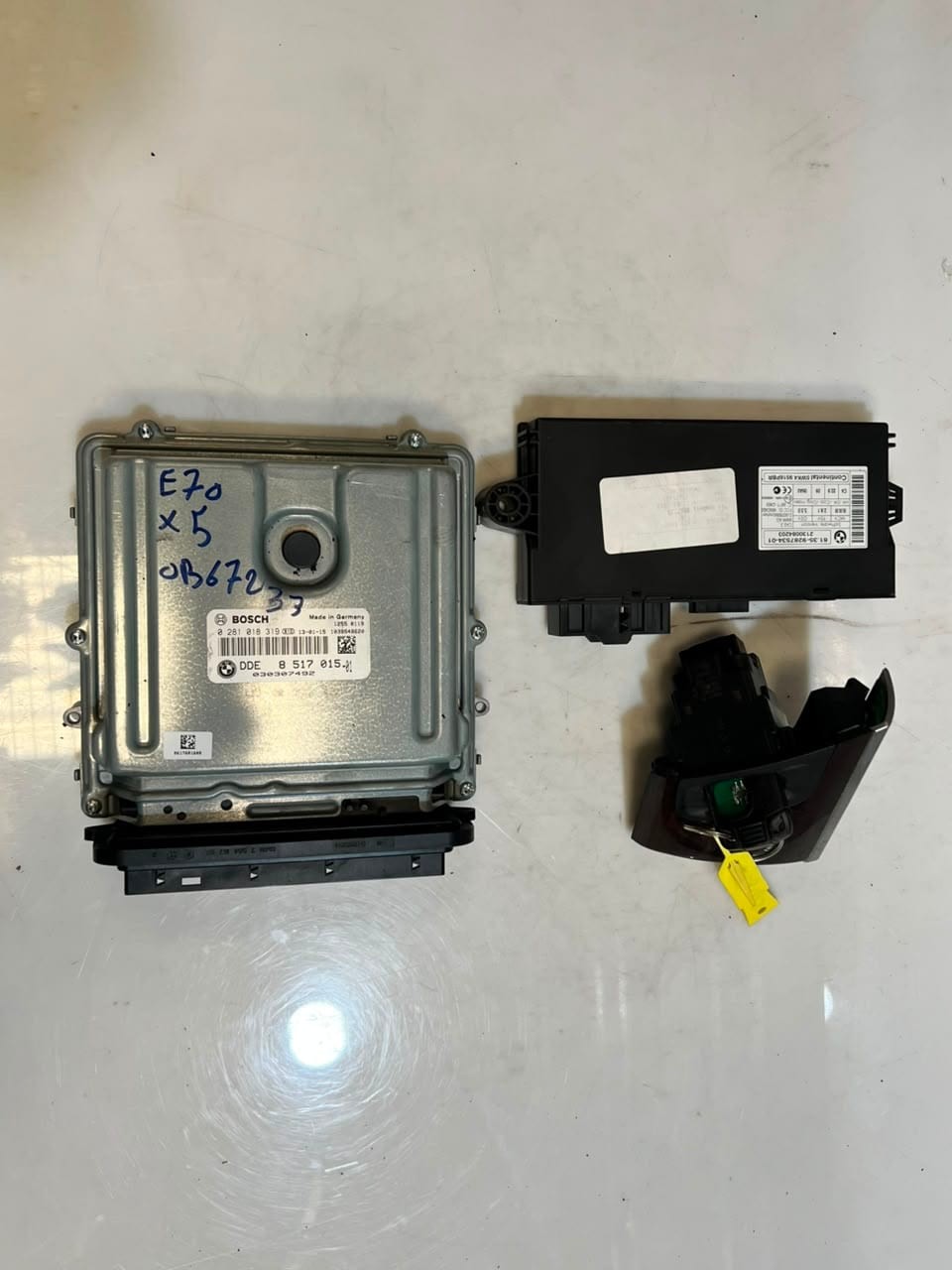 2006-2013 BMW X5 E70 N57 Engine Control Unit ECU SET DDE + CAS3 + 1KEY 8517015
