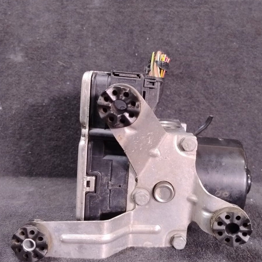 BMW X3 F25 Anti-lock Braking System Hydraulic Unit Master Block Genuine 6850574