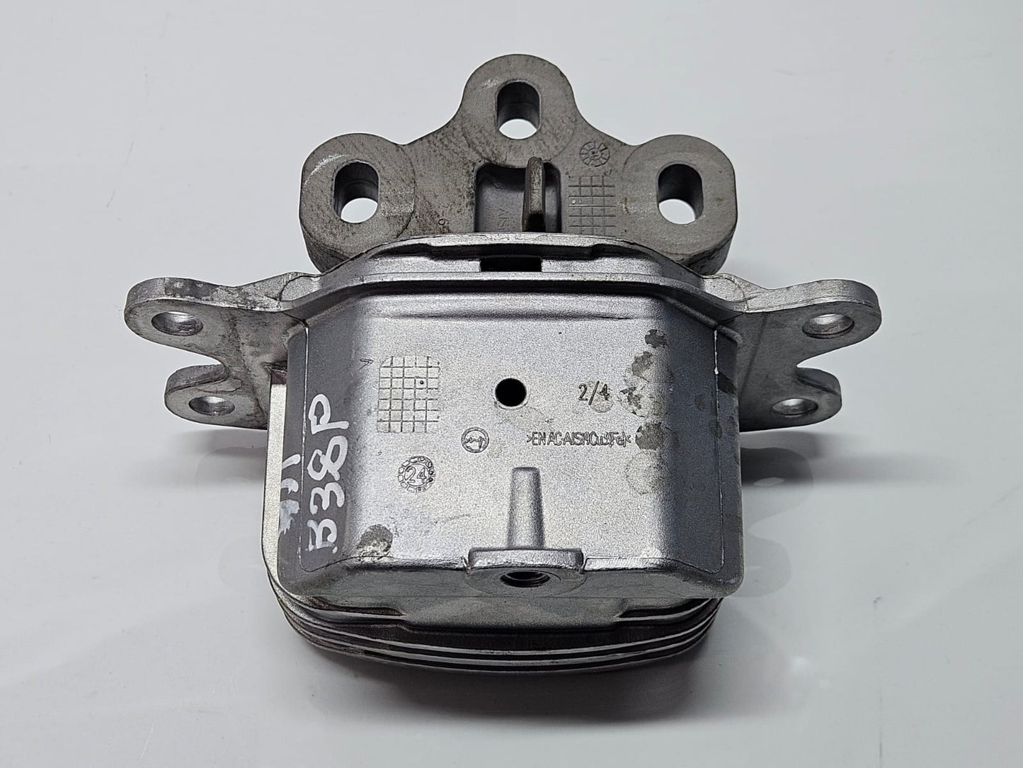 17276810-2014-2022 BMW X1 F48 Engine Cushion Motor Mount OEM