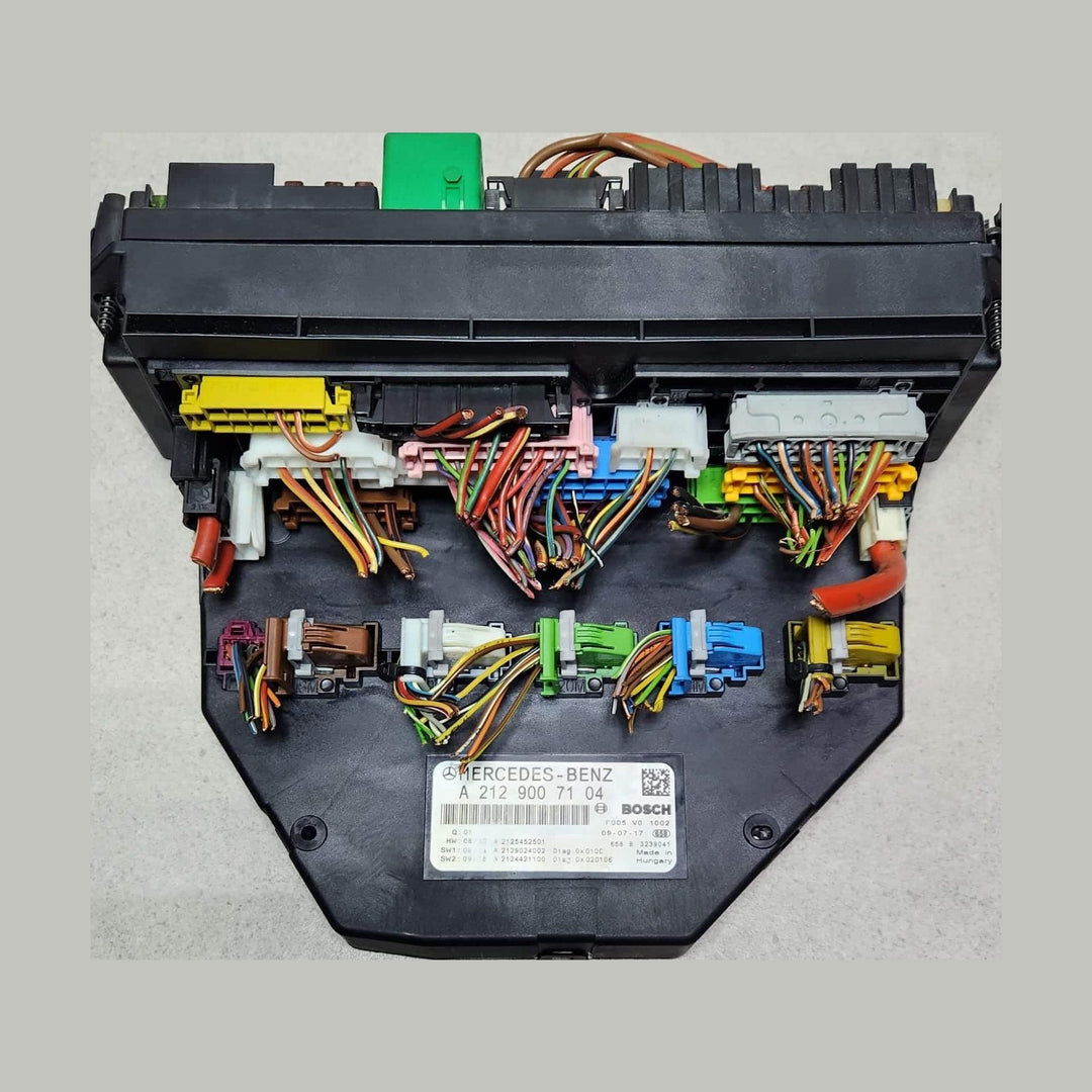 Mercedes-Benz E-Class W212 Fuse Box Module Front Sam Module A2129007104 