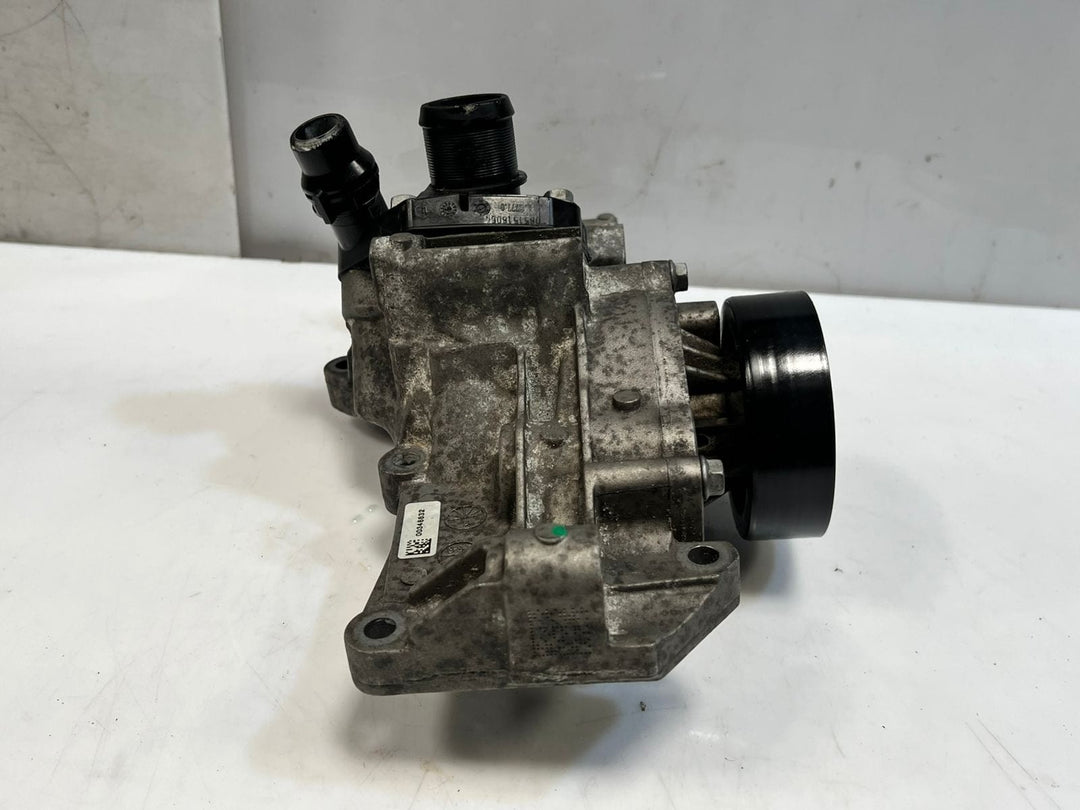 Mini Cooper F55 F56 F57 F45 F46 Coolant Water Pump Support Bracket 2381337