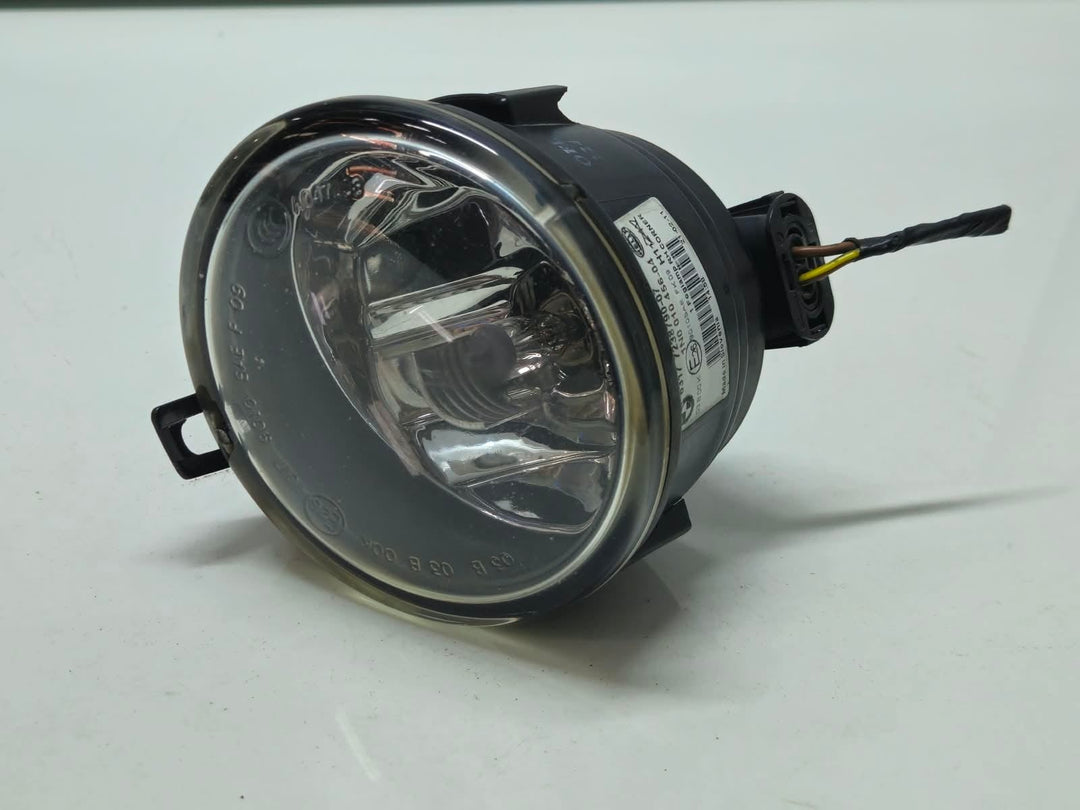 7238790-2010-2014 BMW X3 F25 Front Bumper Right Side Fog Light Lamp OEM
