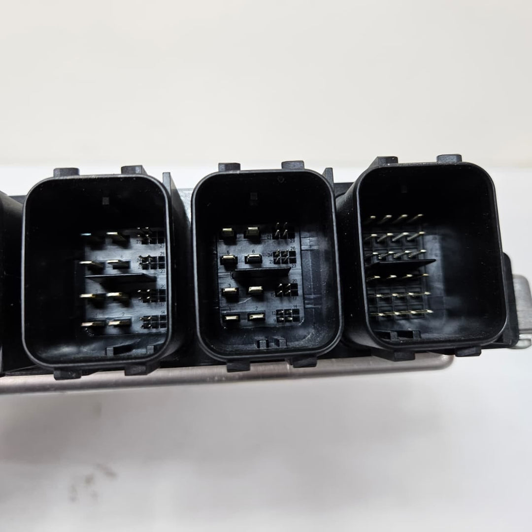 2017-18 BMW G30 540iX Engine Control Unit B58 340HP DME ECU Key Set 8686191 RHD