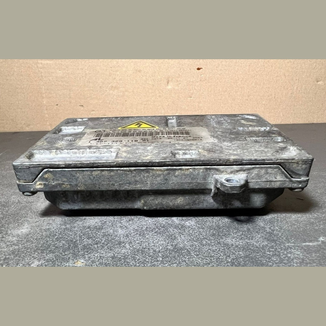 Mercedes Benz W221 Xenon Light Headlight Control Module Unit A216 8203585 OEM