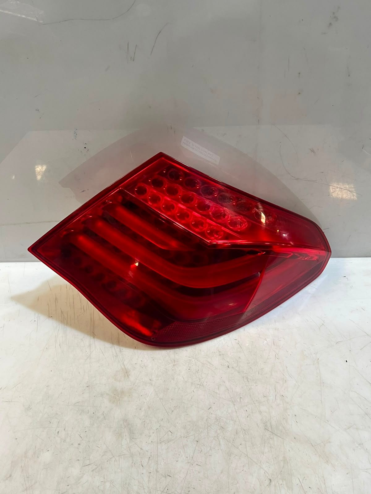 2009-2012 BMW 7 Series F01 F02 750i N63 Right SIDE Tail Light 7182202 LHD OEM