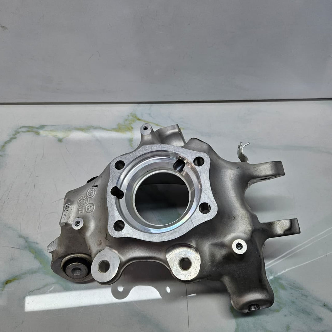 2020-2022 BMW 8 Series F93 M8 Gran Coupe Rear Wheel Hub 8092982
