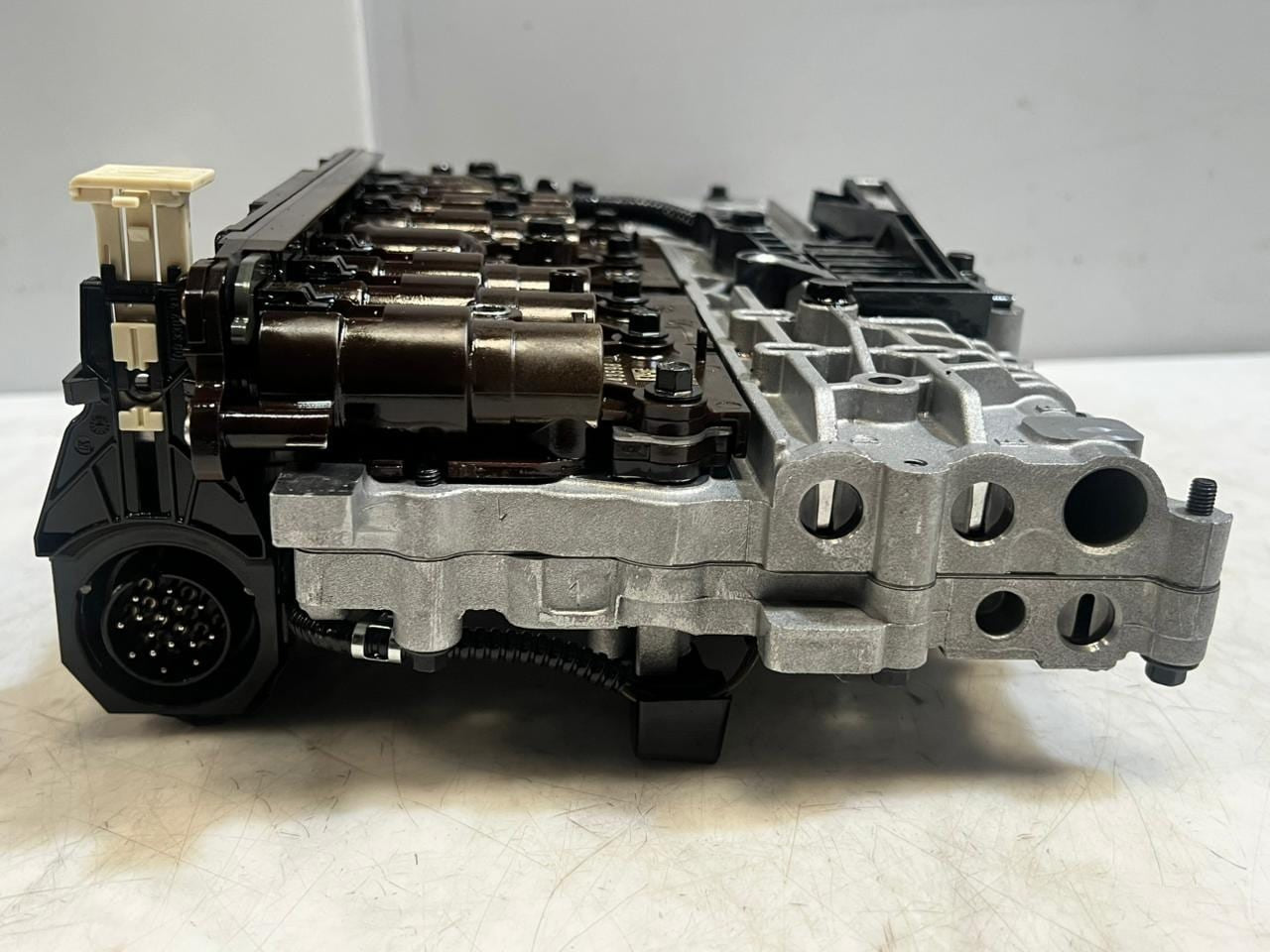 BMW 328xi E90 E83 GL45 GM Transmission Control VALVE BODY Module 24243598 OEM